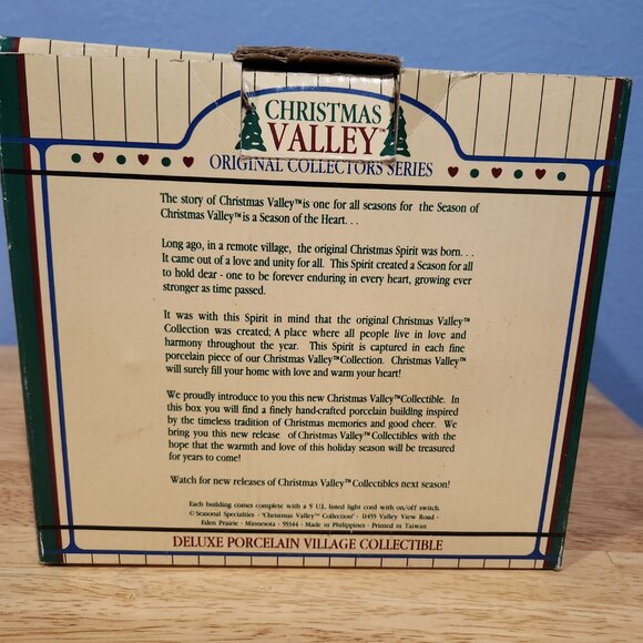 Christmas Valley Village Original Collector Series 1 994 Deluxe Lighted House - Picture 6 of 10